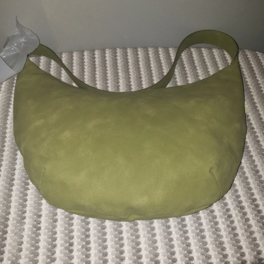 Universal Thread Slouchy Crescent Sling Shoulder Bag – Olive Green‎ Faux Suede
